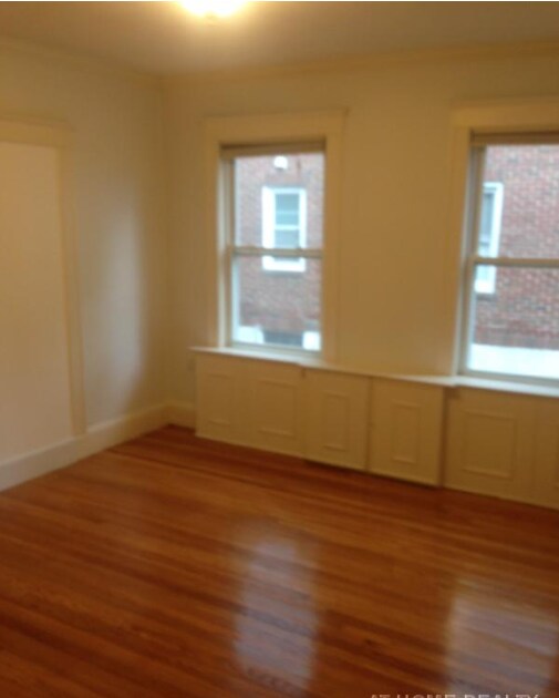 Foto del edificio - 47 Algonquin Rd