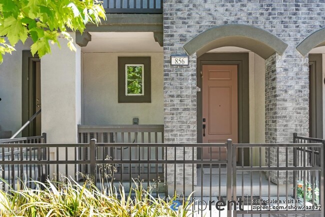 Building Photo - 2 br, 1.5 bath Townhome - 856 Garden Stree...