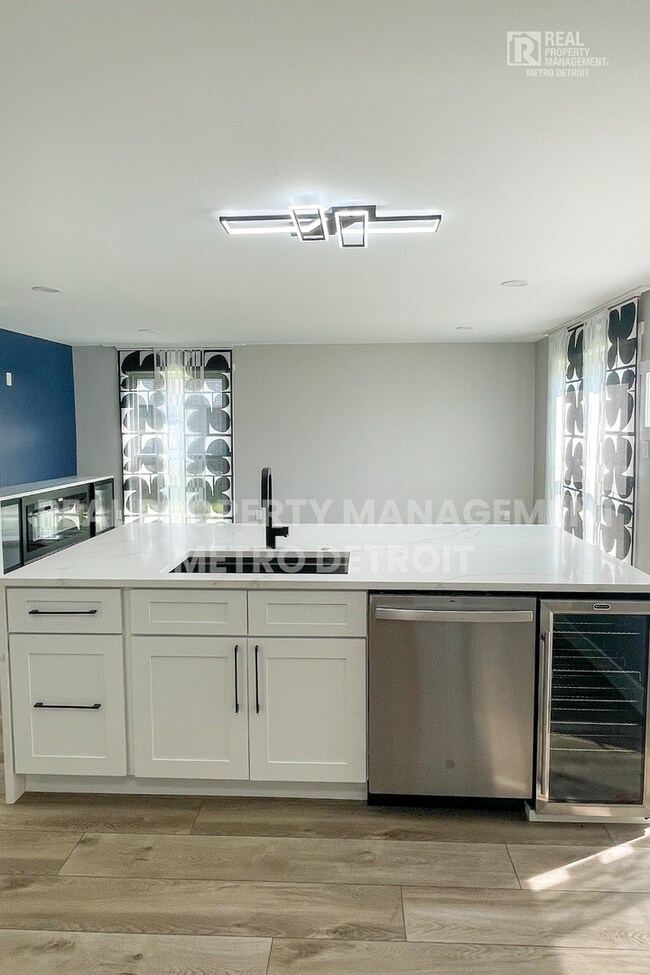 Foto del edificio - 22148 Dante St