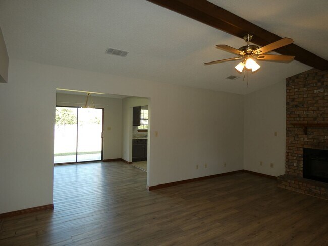 Foto del edificio - Charming Ranch-Style Home - Pace