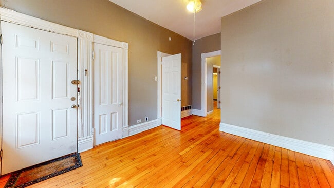 Building Photo - 1732 W Le Moyne St