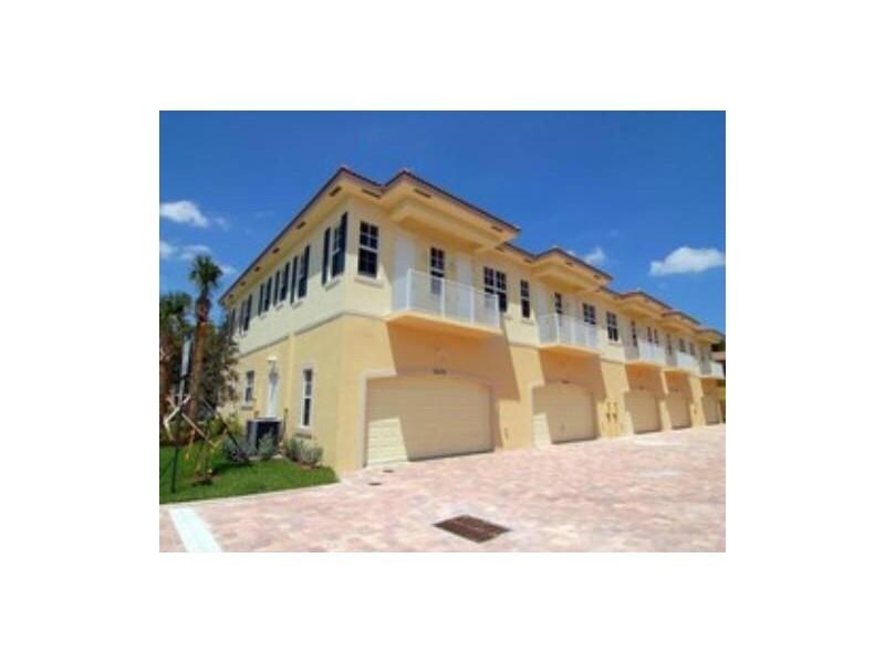 Foto principal - 3434 NE 15th Ave