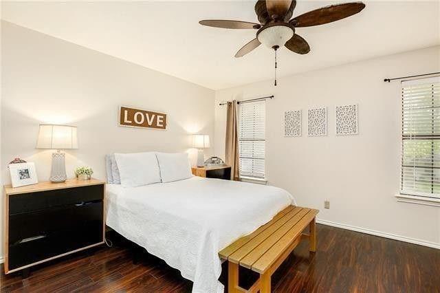 Foto del edificio - 2404 Lakeview Cir