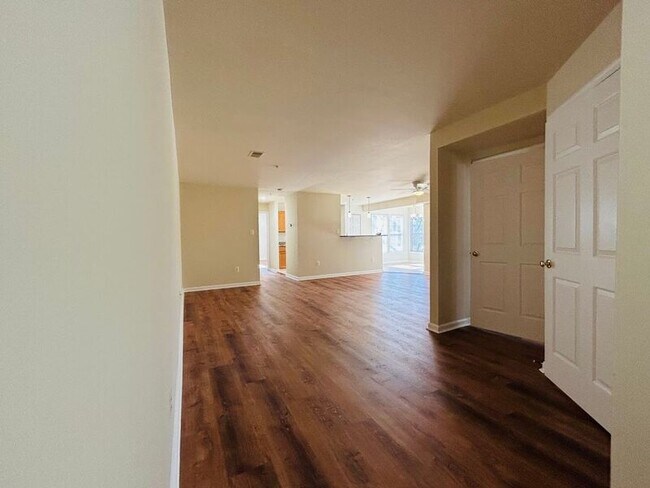 Building Photo - 7510 Snowpea Ct