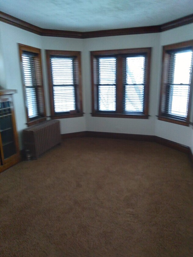 Living room - 4208 N Linder Ave