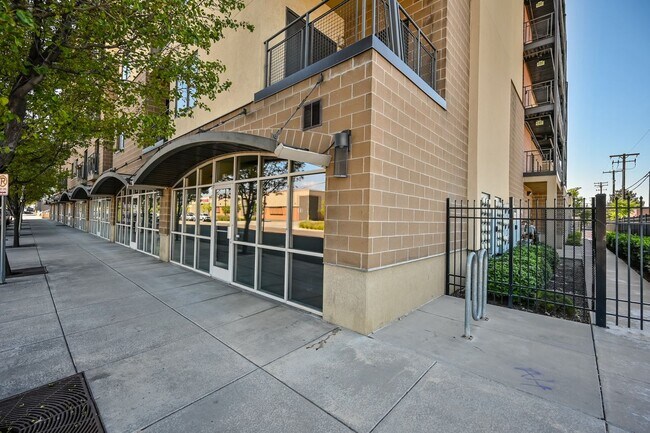 Foto del edificio - Stunning Condo in Excellent Salt Lake Loca...