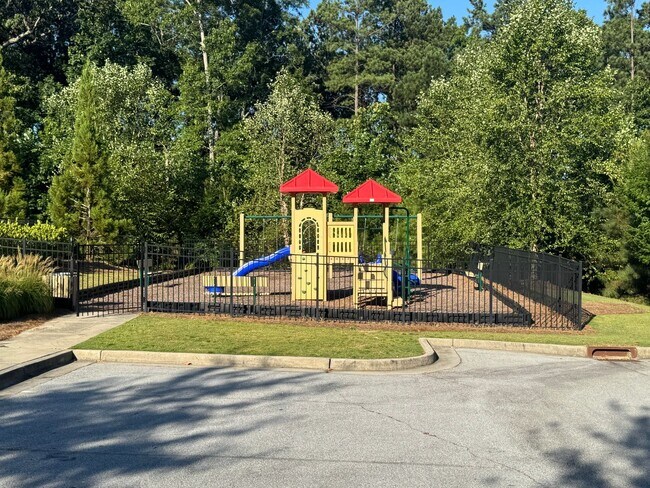 Foto del edificio - Beautiful Home in Heart of Dacula for a Gr...