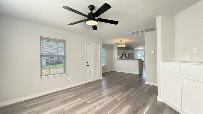 Foto del edificio - 20917 Patriot Park Ln