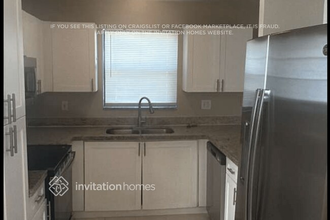 Foto del edificio - 11249 NW 34th Pl