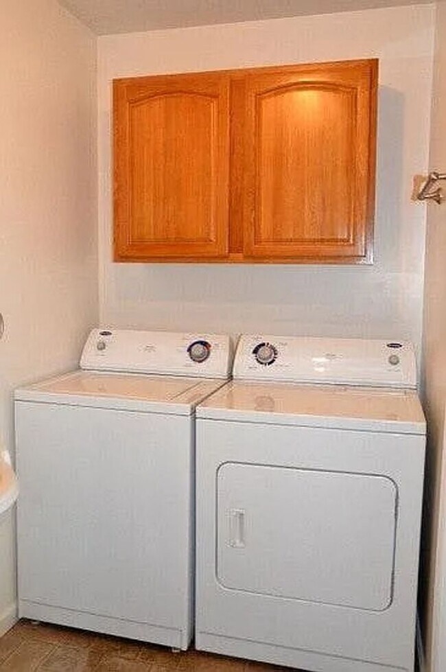 Foto del edificio - 411 E Scott St