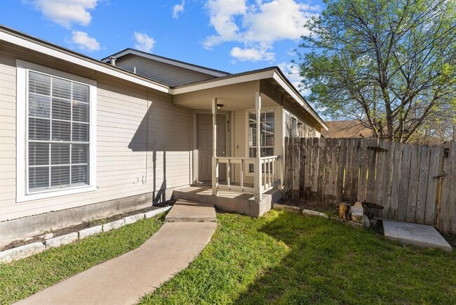 Building Photo - 413 Country Aire Dr