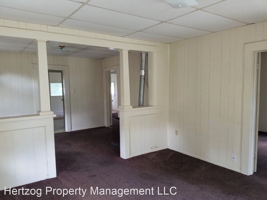 Building Photo - 3 br, 1 bath House - 302 N Osage