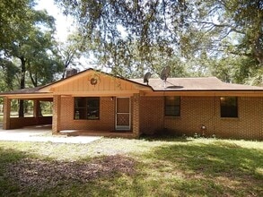 Building Photo - 171 Bear Creek Rd