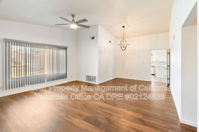 Building Photo - 25240 Shadescale Dr