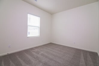 Building Photo - 3002 Winding Ridge Dr W