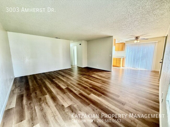 Foto del edificio - Updated 3-Bedroom 2-Bath Single Story Nort...