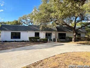 Foto del edificio - 9219 Garden Ridge Dr