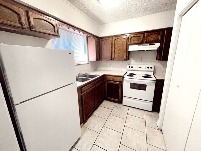 Building Photo - 1657 Starboard Dr