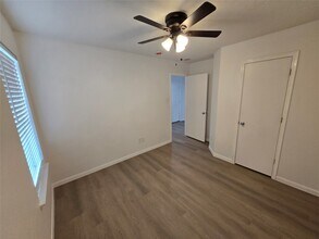 Building Photo - 427 Remington Heights Dr