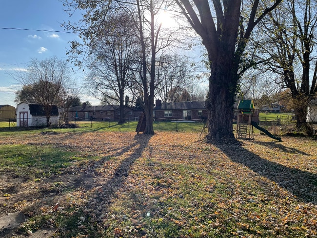 Building Photo - 1702 Terrace Ct