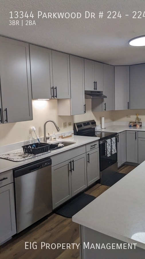 Foto del edificio - 13344 Parkwood Dr