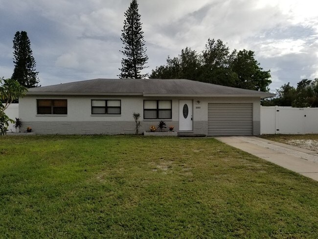 Building Photo - 2301 Florida Blvd