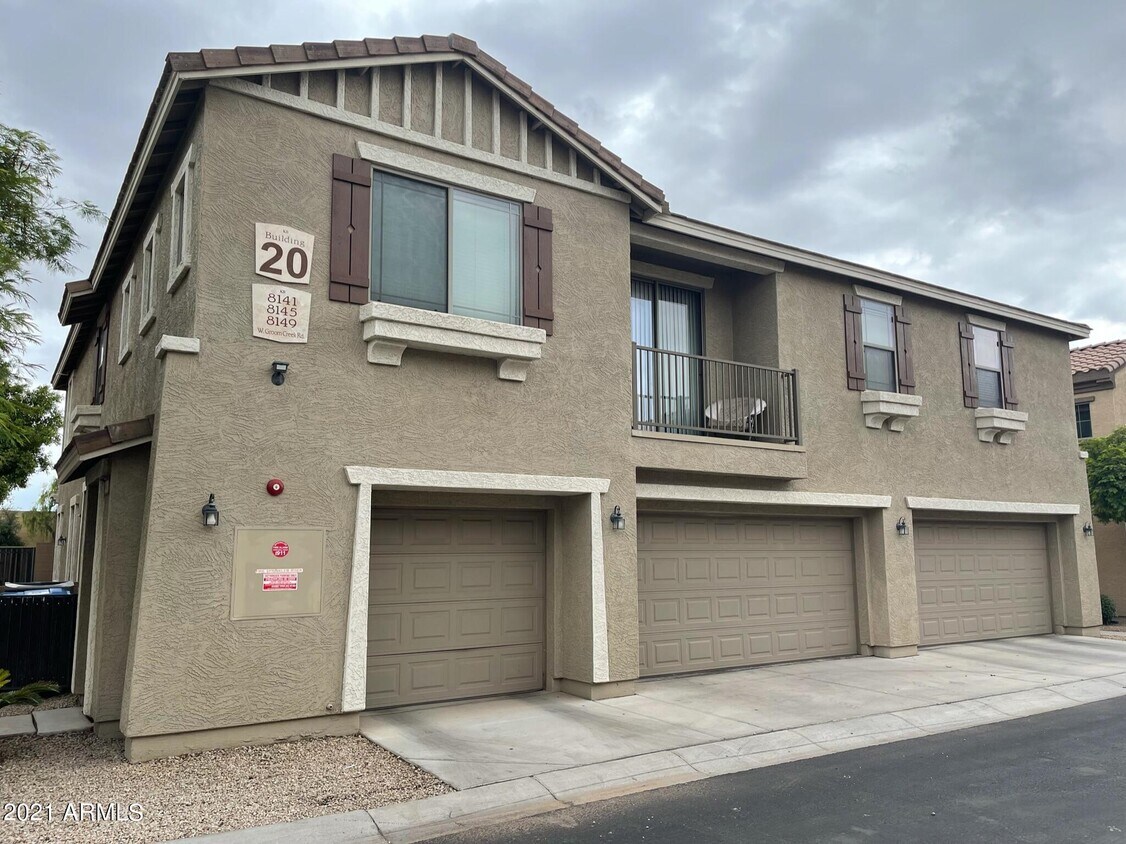 Foto principal - 8145 W Groom Creek Rd