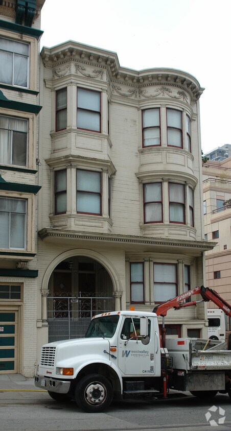 Primary Photo - 1451 Mason St