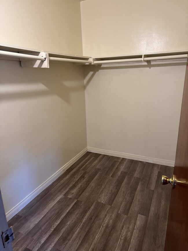 Walk-in closet - 717 E Santa Fe Ave