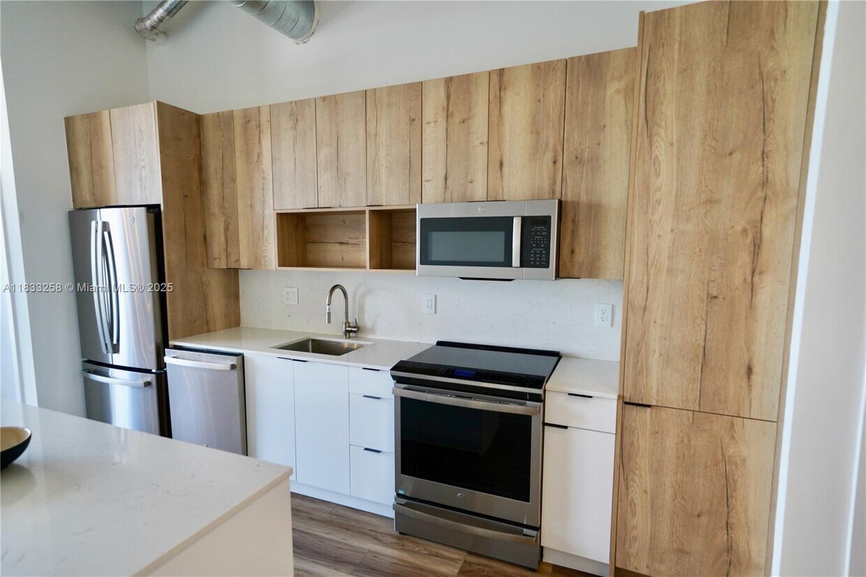 Foto principal - 7920 NE 2nd Ave