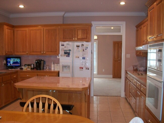 Photo - Spacious home in Woodlawn Estates