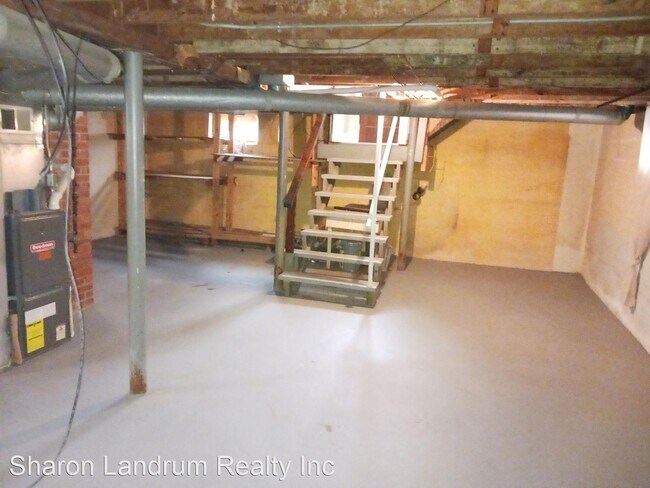 Building Photo - 2 br, 1 bath House - 106 S. Arbor Park