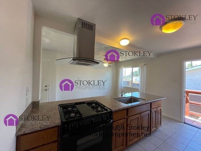 Photo - 540 Palms Dr House