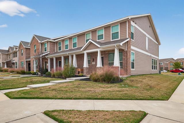 Building Photo - 2200 Davenport Dr