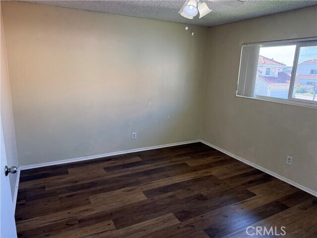 Foto del edificio - 7529 Hellman Ave