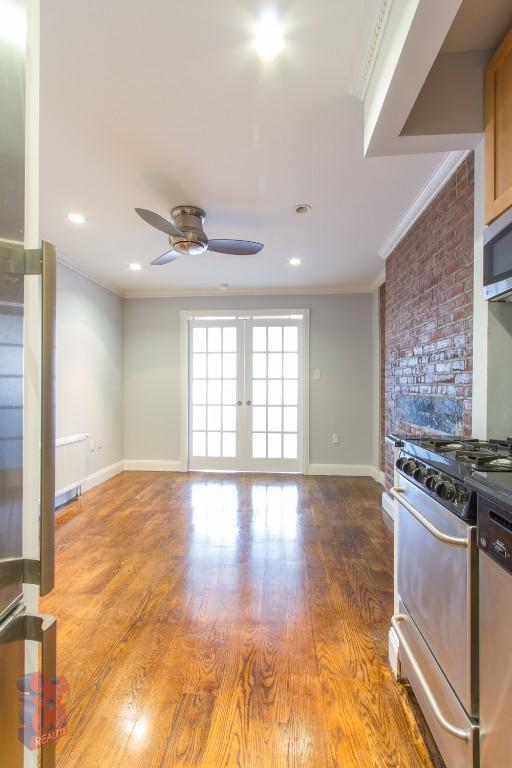 Primary Photo - 44 Avenue B