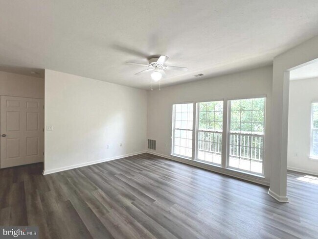 Foto del edificio - 2493 Amber Orchard Ct