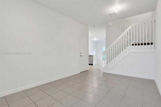 Building Photo - 11920 NW 47th Manor