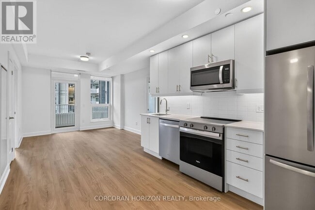 Building Photo - 3240 William Coltson Ave