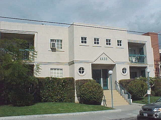 Primary Photo - 4435 W 129th St