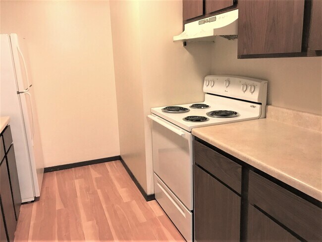 Foto del edificio - 2442 Chalet Gardens Ct
