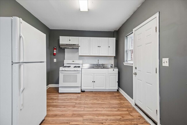 Building Photo - 1401 N Potomac St