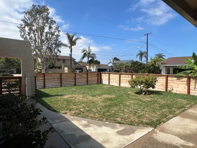 Foto del edificio - 6805 Fisk Ave