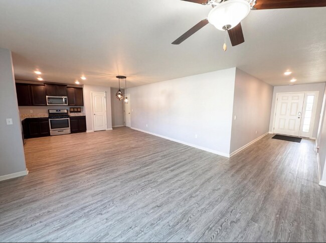 Foto del edificio - 1093 Sunset Ave