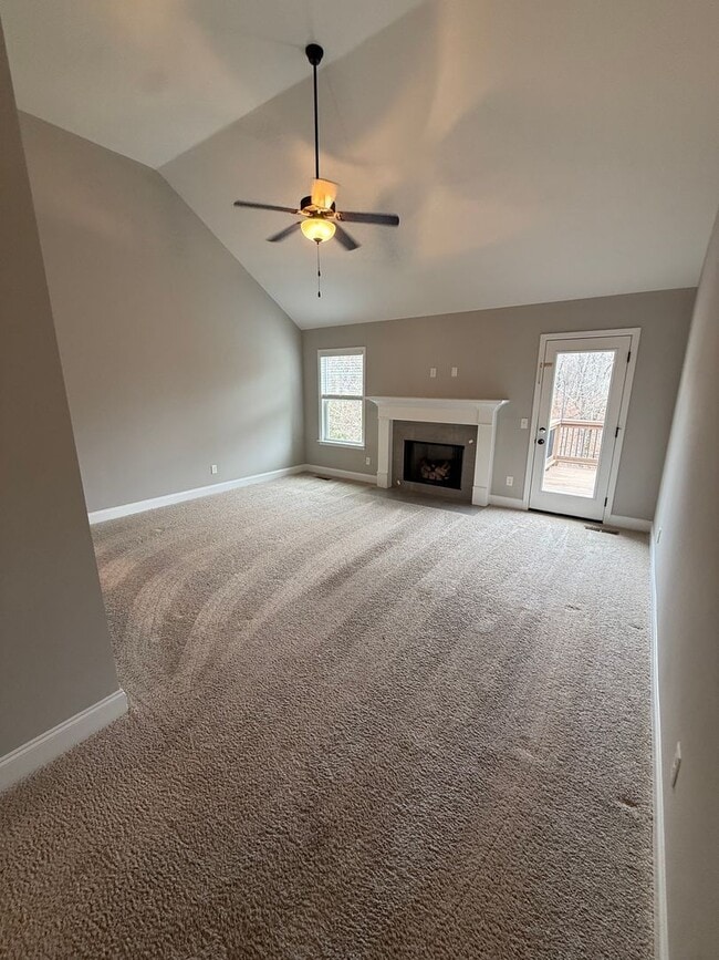 Foto del edificio - Home For Rent in Ooltewah! 4 Bedrooms + Finished Basement