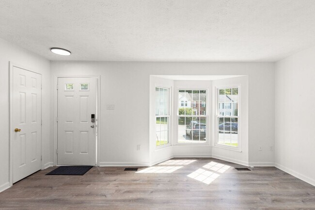 Foto del edificio - 4 Bedroom Village of Thomas Run