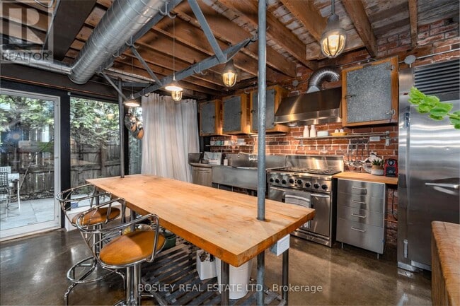 Building Photo - 9 Peyton Ln