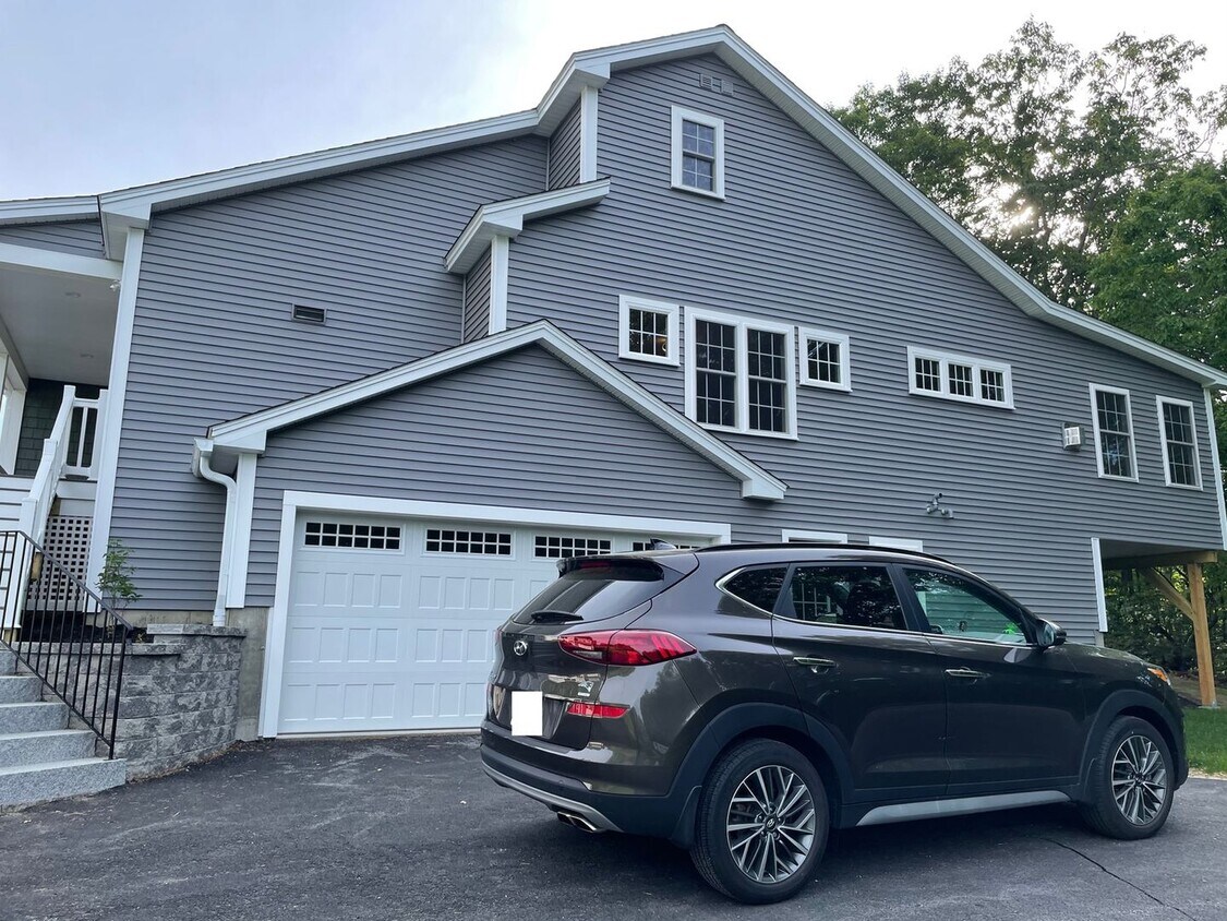 Foto principal - 2 Bedroom Townhome in Sterling
