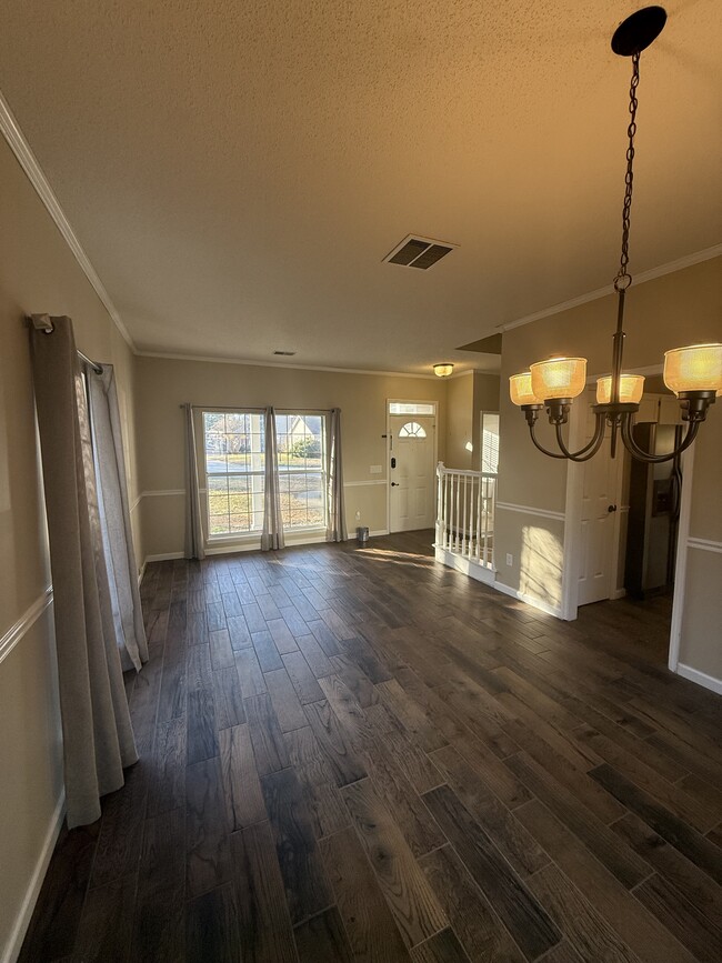 Foto del edificio - 8511 Stonebridge Dr