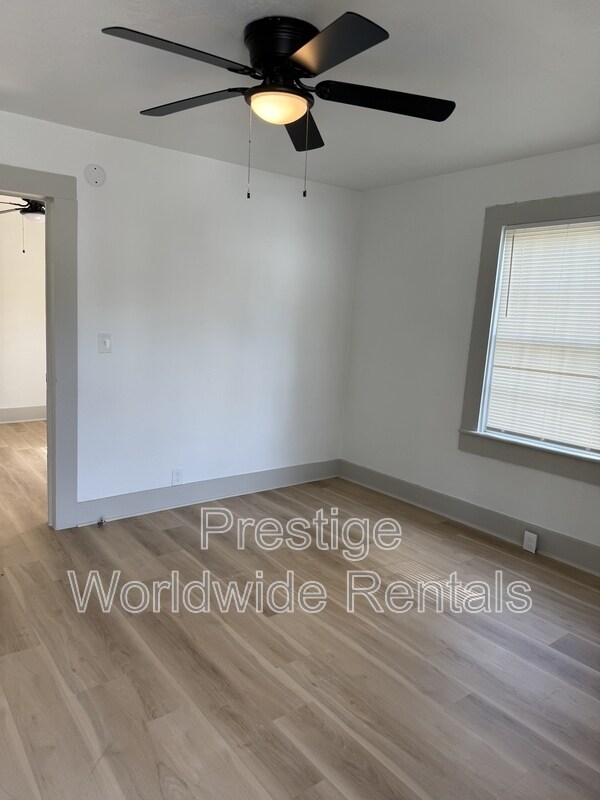Foto del edificio - 1051 43rd St